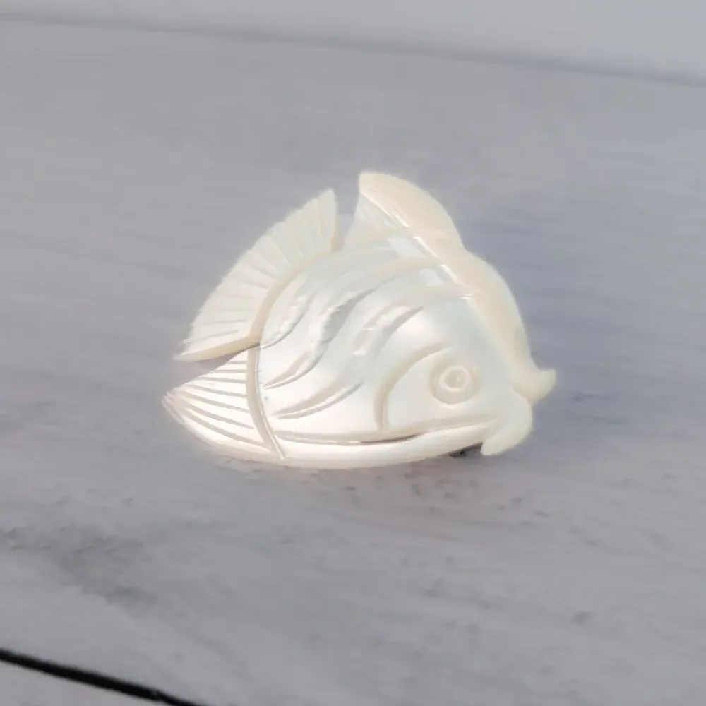 Vintage Brooch - Carved Mother of Pearl Fish Brooch